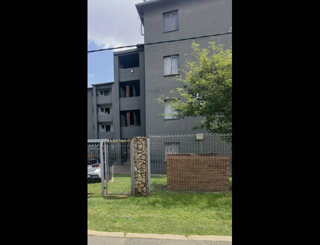 2 BEDROOM APARTMENT FOR SALE IN FLEURHOF